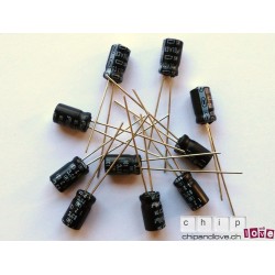 10 Elektrolytkondensator 10uF/63V